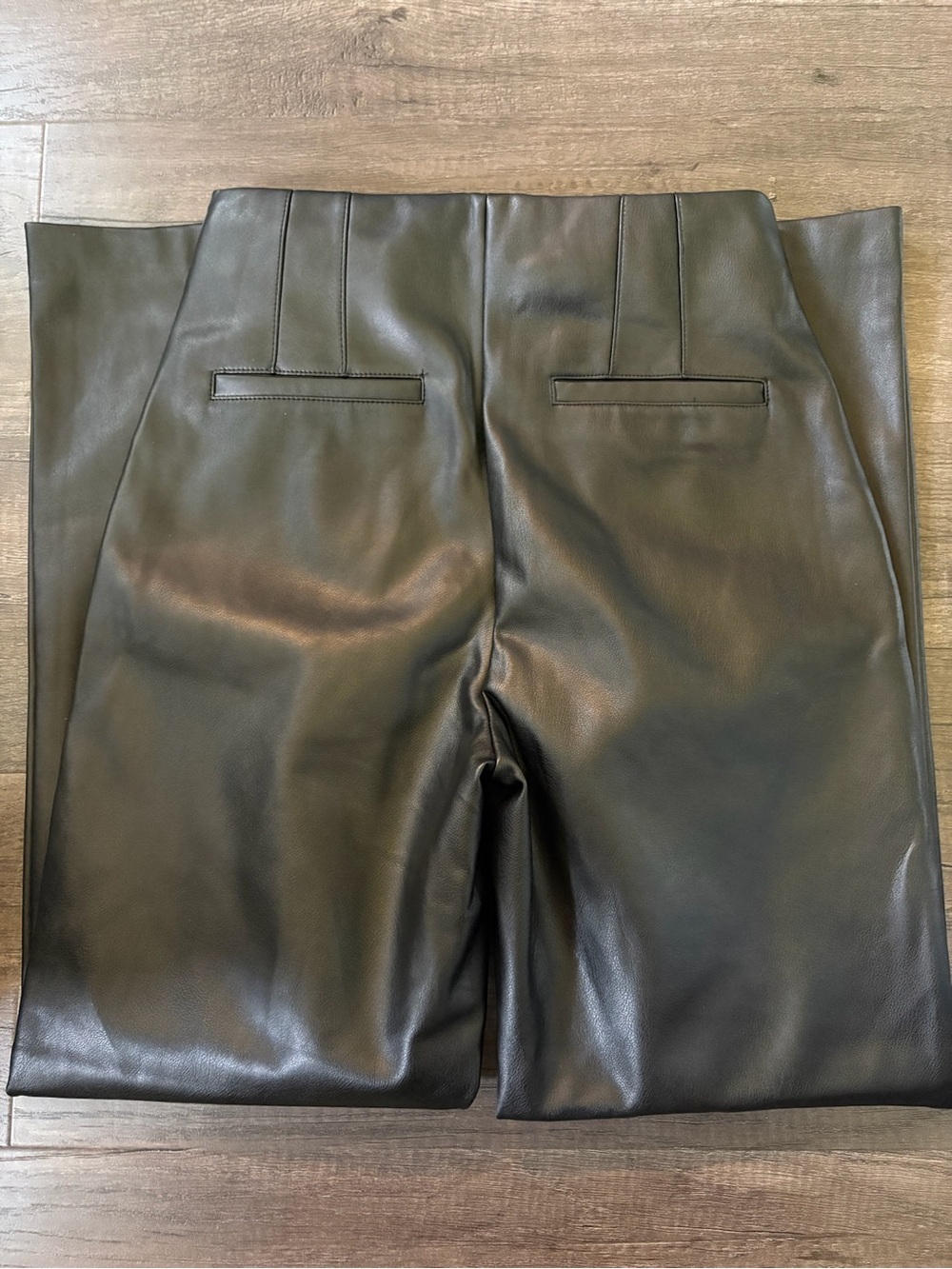 Dynamite Women’s Black Faux Leather Dress Pants - Picture 5 of 7